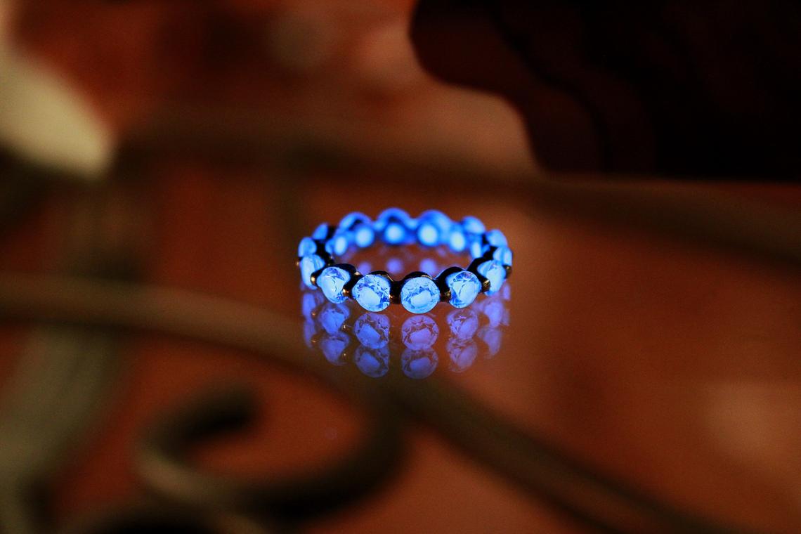 ★TOU★ [Silver 925] WAV402 illuminated Ring Eternity Cubic Zirconia Silver Ring / Glow in the Dark