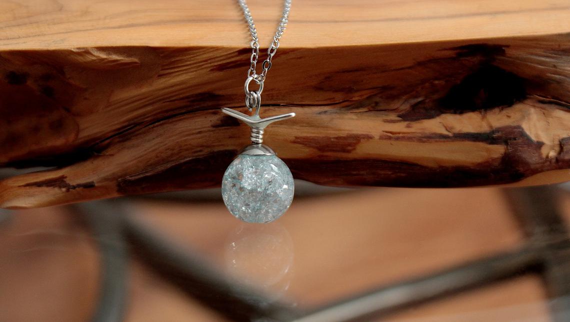 Hiruseki Yu Yu Hakusho Necklace / Glow in the Dark / Hiei