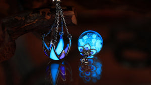 Little Basket Pendant Glow in the Dark / Glass bubble pendant / Iridescent glass /