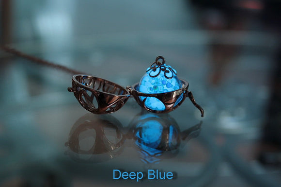 Tree of Life locket Glow in the Dark / 2 Glass Bubble Pendants / Dandelion seeds / Nuggets Glow in the Dark /